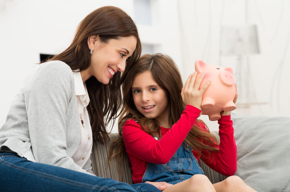Educação financeira: saiba o que é preciso para ensinar os filhos
